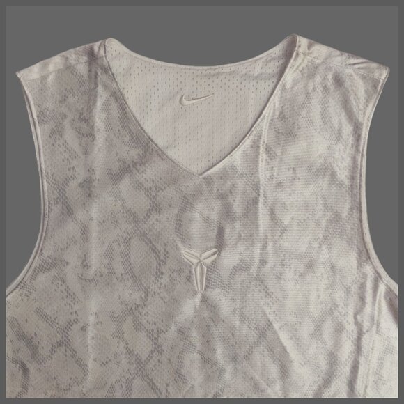 NWT Nike Kobe Dri-FIT Standard Issue Reversible Basketball Jersey FZ0934 Men's M - Picture 2 of 16